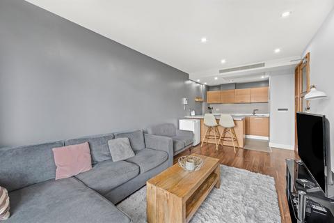 2 bedroom flat to rent, Peninsula Apartments, 4 Praed Street