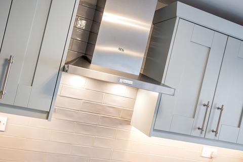 undefined, Hampton Court Way, Widnes WA8