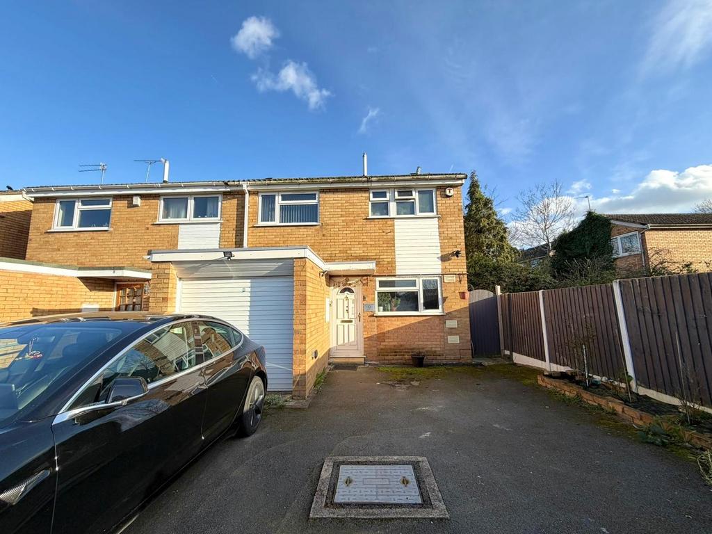 Three Bedroom Semi Detached House on Kipling Grov