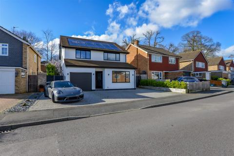 4 bedroom detached house for sale, Woodlands Road, Aylesford