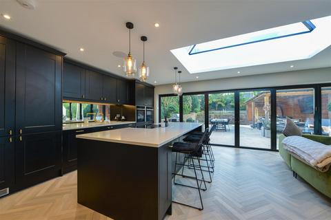 4 bedroom detached house for sale, Woodlands Road, Aylesford