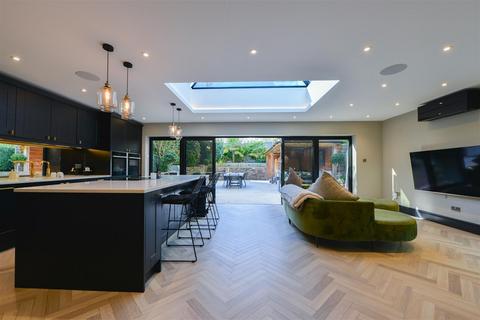 4 bedroom detached house for sale, Woodlands Road, Aylesford