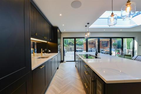 4 bedroom detached house for sale, Woodlands Road, Aylesford