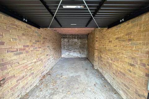 undefined, Beacon Grove, Carshalton