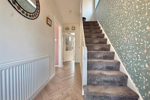3 bedroom semi-detached house for sale, Mayswood Grove, Quinton, Birmingham