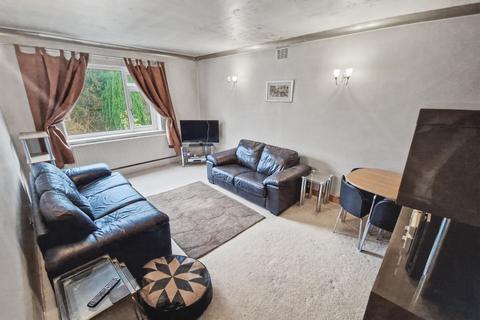 2 bedroom flat to rent, Park Road, Prestwich, M25