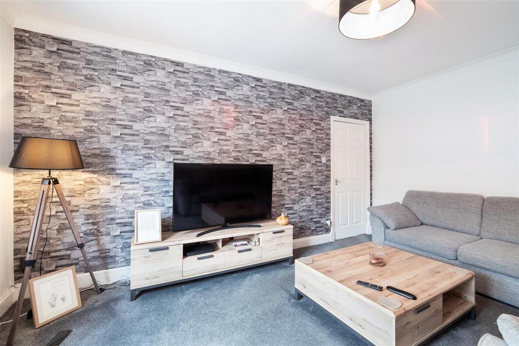 Livingroom2.jpg
