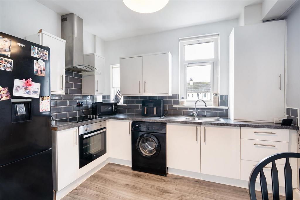 Kitchen1.jpg