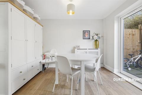 3 bedroom semi-detached house for sale, Woodland Road, Loughton, IG10