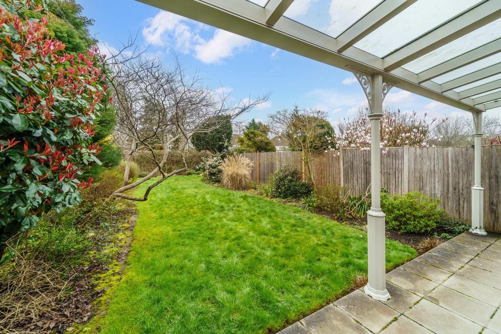 Craddocks avenue