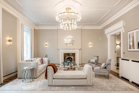 3 bedroom flat for sale, Upper Grosvenor Street, London W1K
