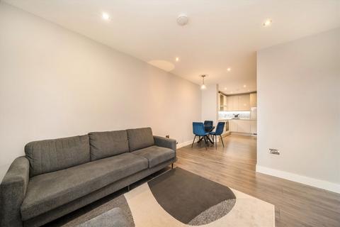 2 bedroom flat to rent, Elm Park, Stanmore HA7