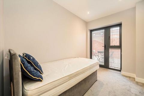 2 bedroom flat to rent, Elm Park, Stanmore HA7