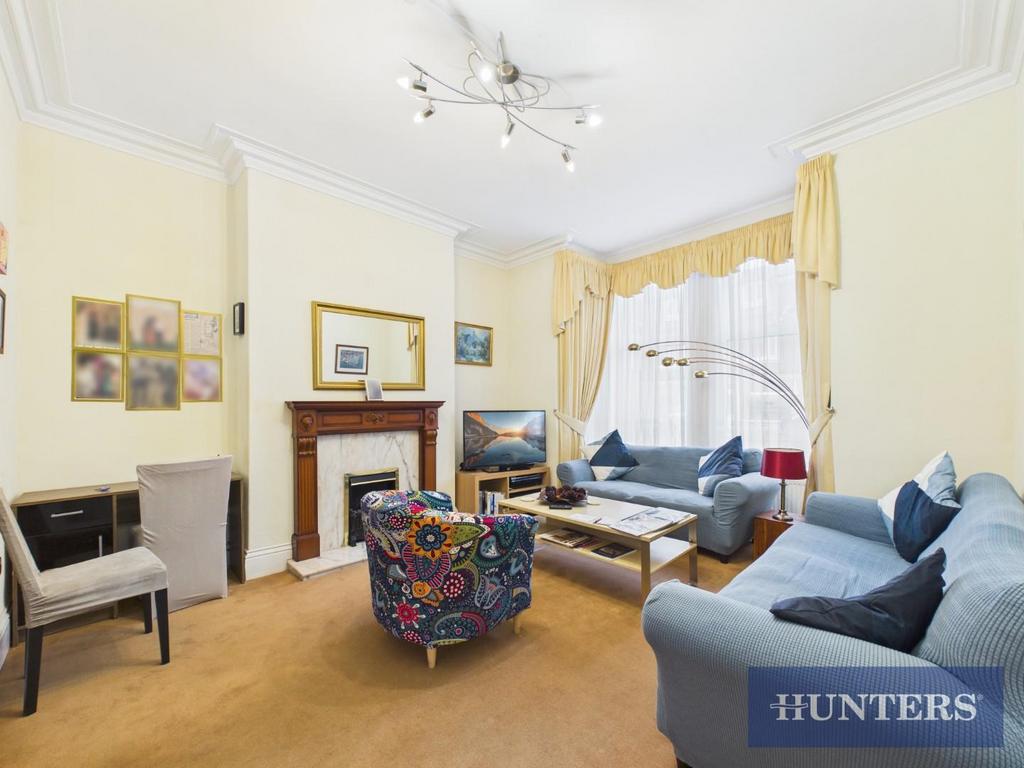 CAM02804 G0-PR0424-STILL016.jpg