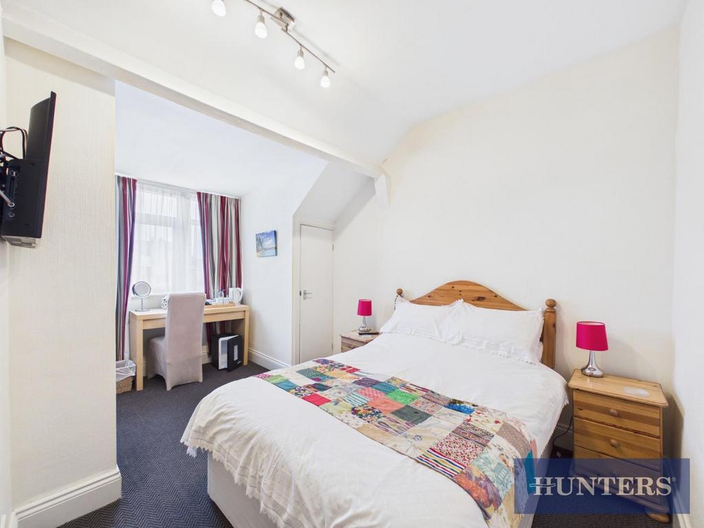 CAM02804 G0-PR0424-STILL007.jpg