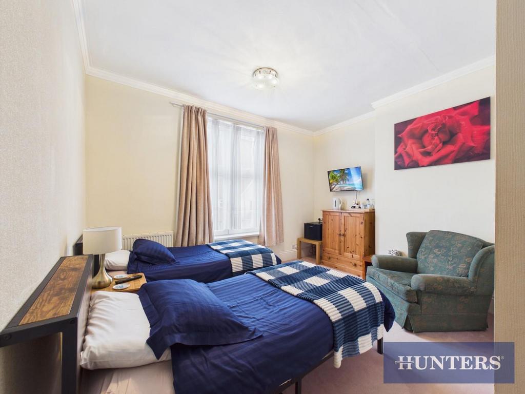 CAM02804 G0-PR0424-STILL008.jpg