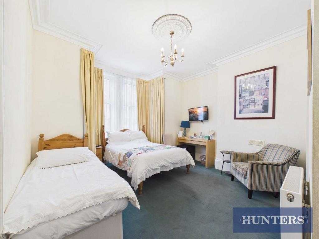 CAM02804 G0-PR0424-STILL014.jpg