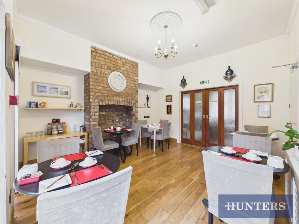 CAM02804 G0-PR0424-STILL017.jpg