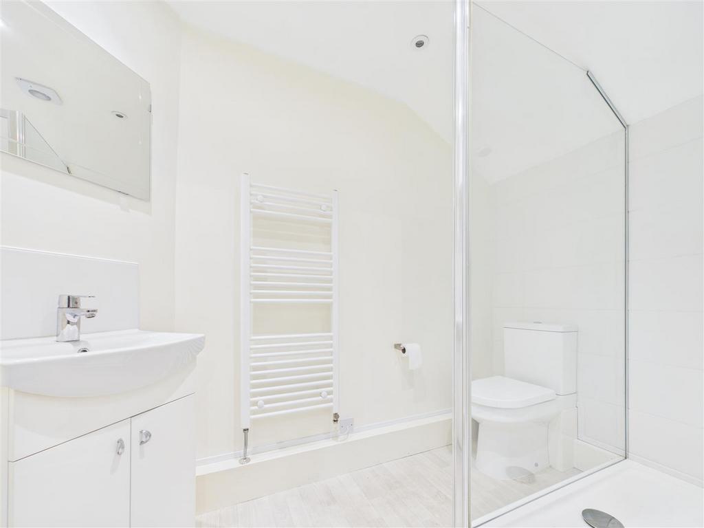 CAM01730 G0-PR0034-STILL018.jpg