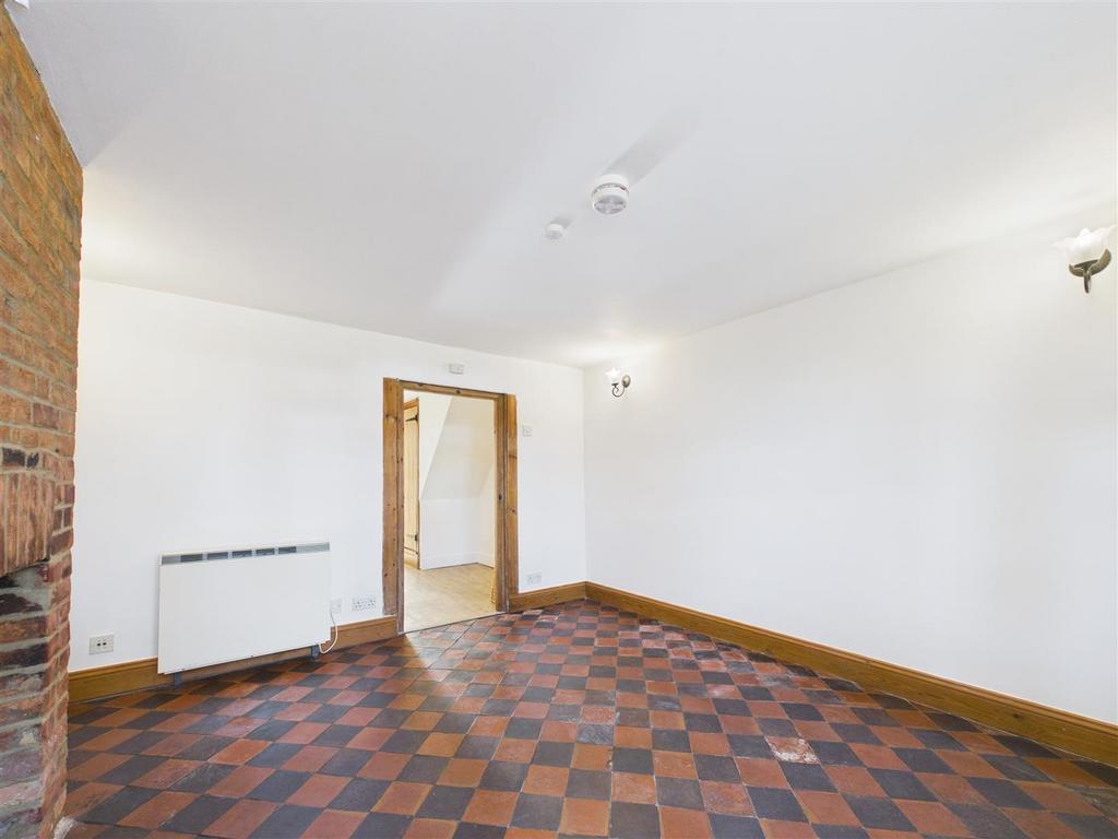 CAM01730 G0-PR0034-STILL007.jpg