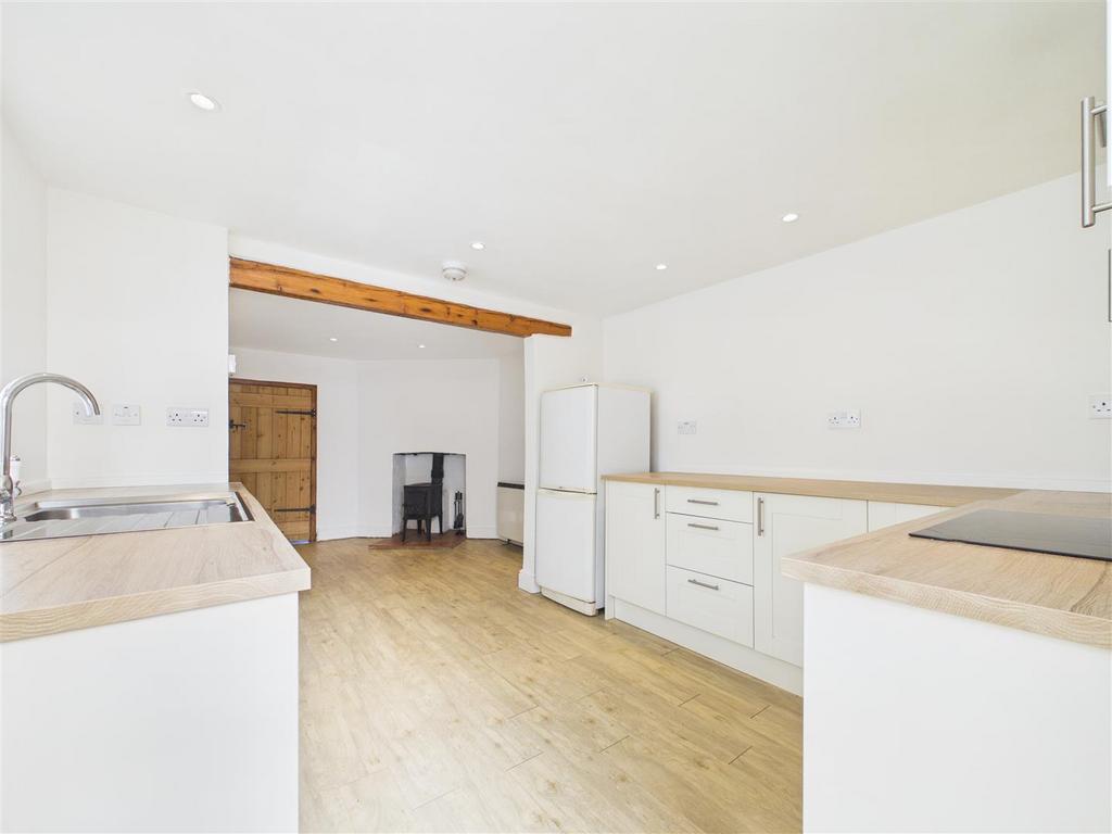 CAM01730 G0-PR0034-STILL010.jpg