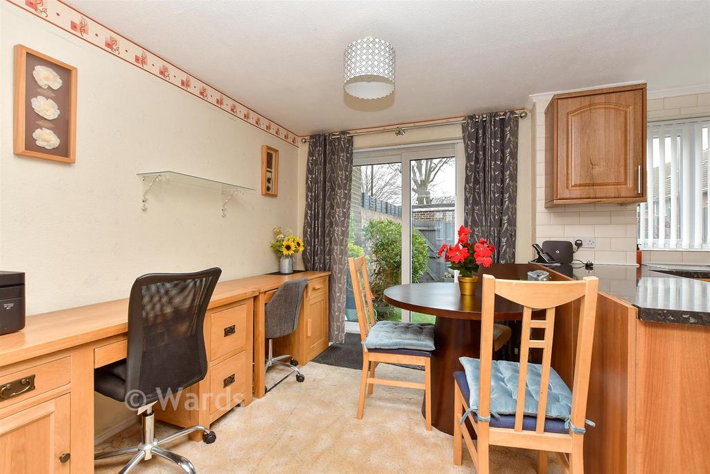 Kitchen/Dining Area