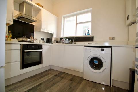 undefined, Flat 4 , 138 Pen-y-Lan Road, Cardiff