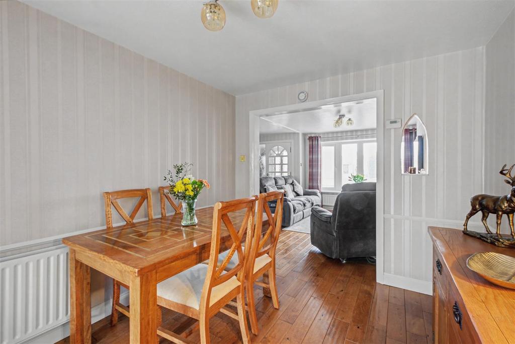 Dining Room 2.jpeg