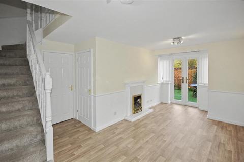 2 bedroom house to rent, The Furrows, Southam