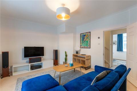 3 bedroom terraced house to rent, Barnfield Place, London, E14