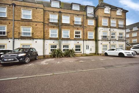 1 bedroom flat for sale, Lynley Close, Maidstone, Kent, ME15