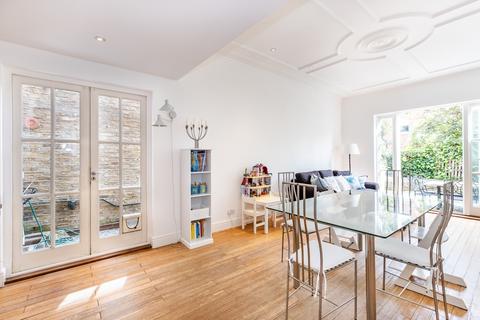 4 bedroom house to rent, Addison Gardens London W14