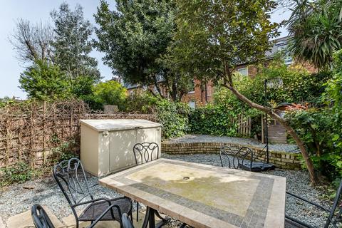 4 bedroom house to rent, Addison Gardens London W14