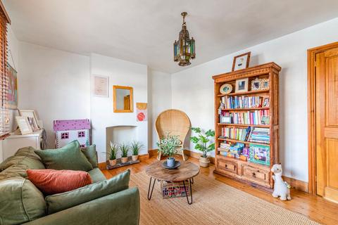2 bedroom terraced house for sale, Sanway Close, Surrey KT14
