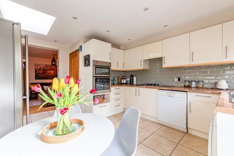 2 bedroom terraced house for sale, Sanway Close, Surrey KT14