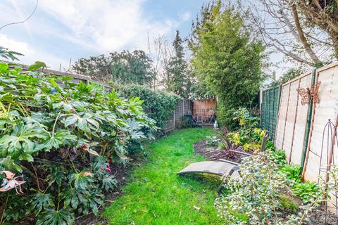 2 bedroom terraced house for sale, Sanway Close, Surrey KT14