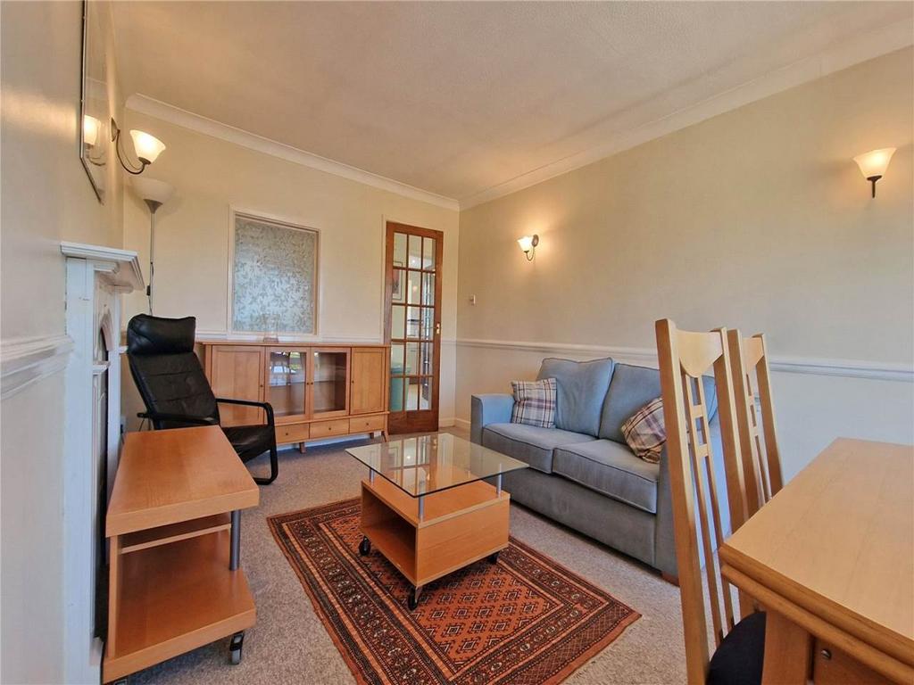 Lounge 3