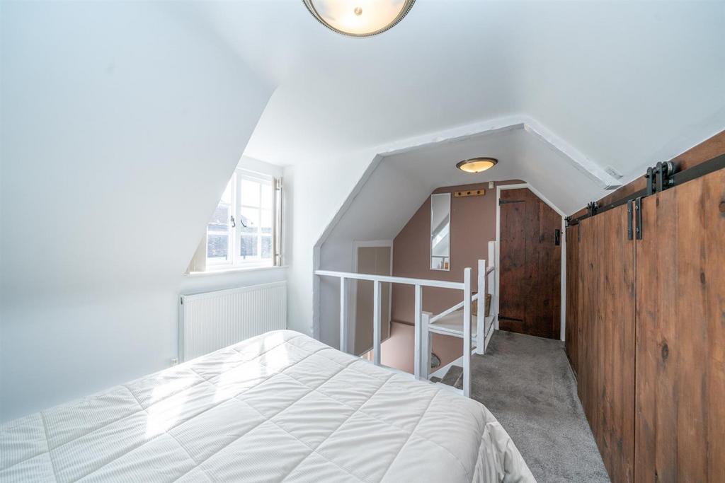 105 B-High-Street-1097.jpg