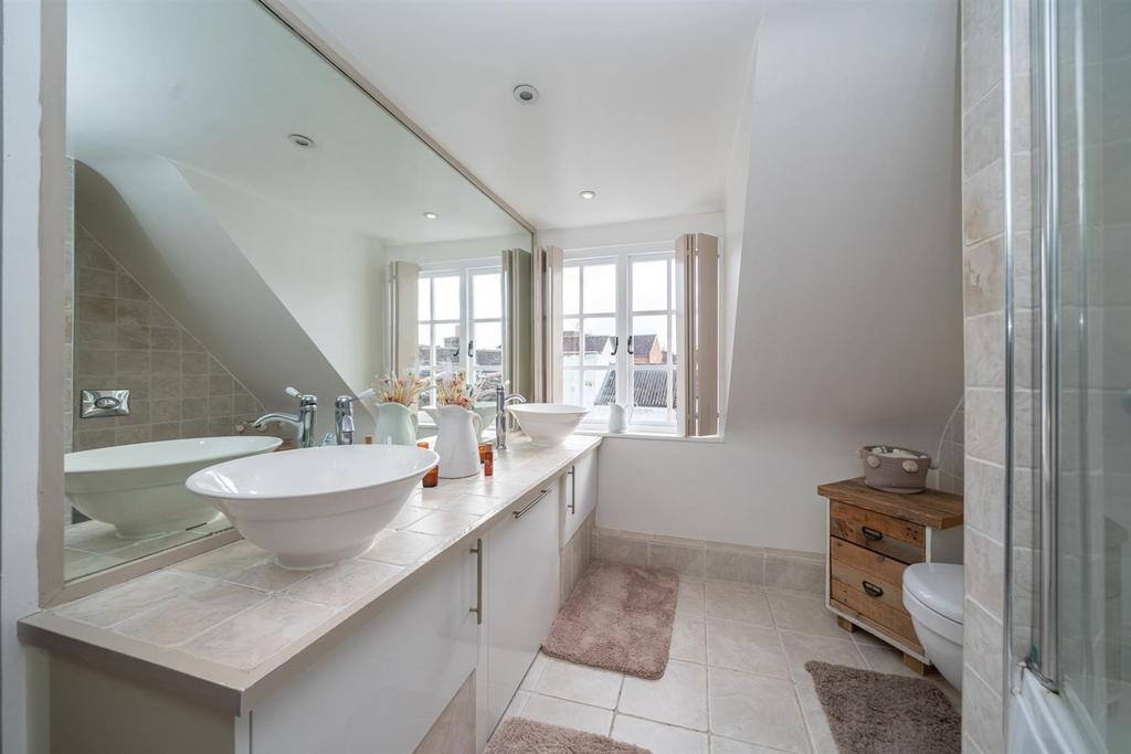 105 B-High-Street-1087.jpg