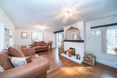 undefined, Royal Oak Cottage, High Street, Old Town, Hemel Hempstead, HP1 3AH