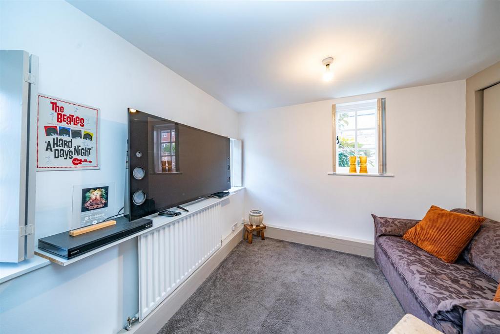 105 B-High-Street-1112.jpg