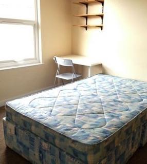 3 bedroom house to rent, Warwick Street, Dunkirk NG7