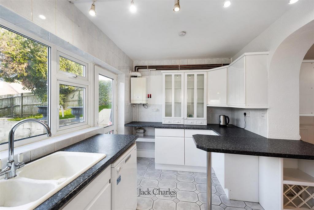 47 Hastings Rd, TN2 4 PB 004.jpg