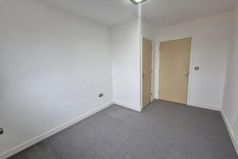 undefined, Heol Staughton, Cardiff, CF10