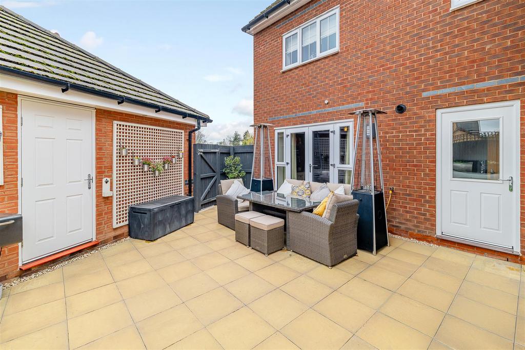 Exterior05v2.jpg