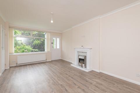 2 bedroom flat for sale, Hillside Court, Leeds LS7