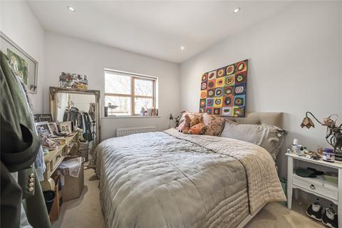 undefined, Clarence Road, Teddington, TW11