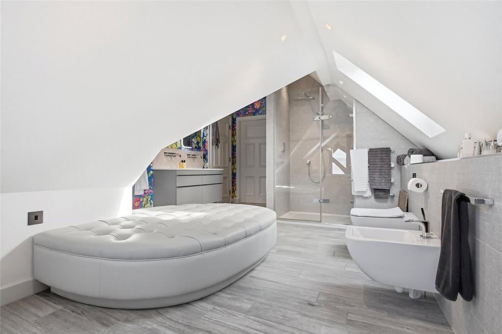 Pimary En Suite