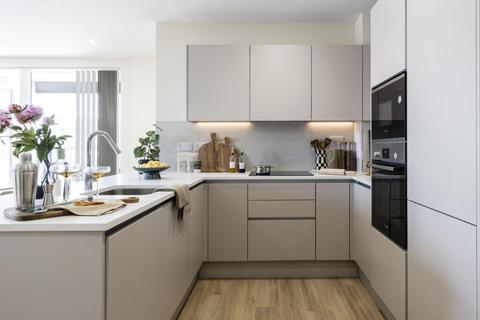 3 bedroom apartment to rent, at Momento Hayes, 4, Masonry Place UB3