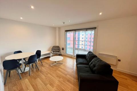 2 bedroom apartment to rent, Rusholme Place, Devell House, M14